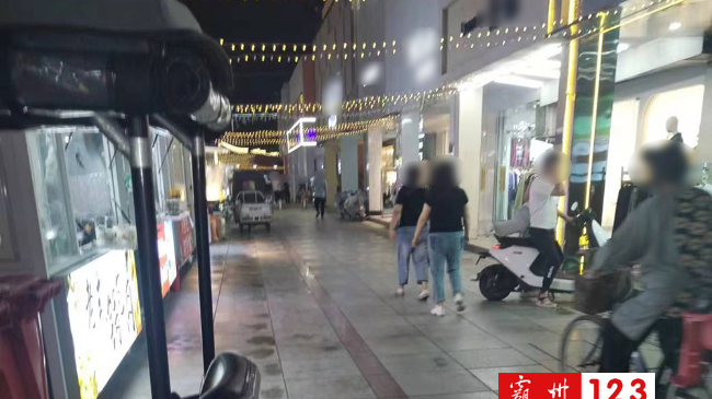 霸州19点55分实拍:空荡荡的网红夜市,人都哪去了?